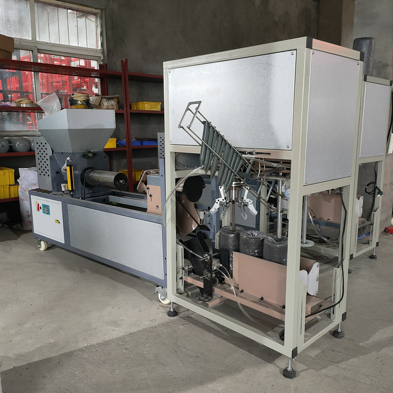 食用菌程控回旋装袋机自动插棒窝口机震动盘平菇菌种装窝一体机