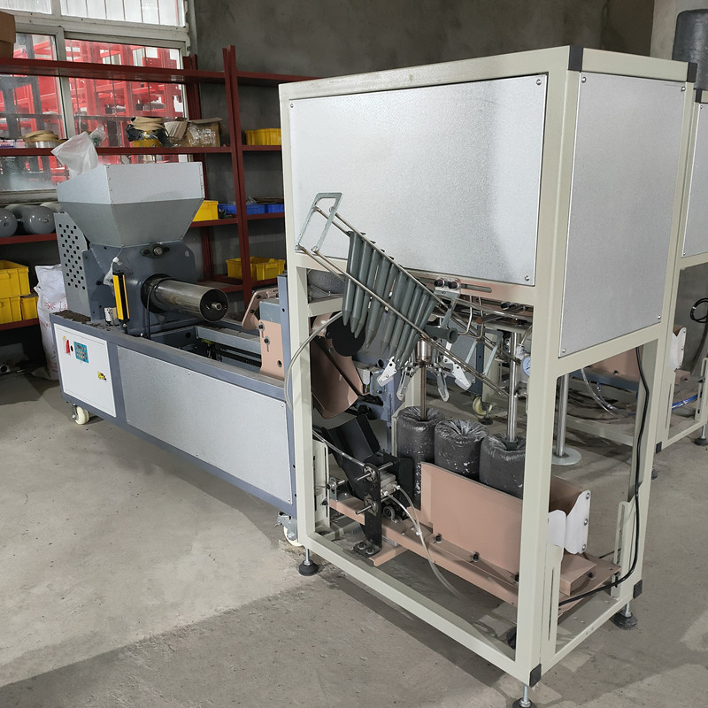 食用菌自动窝口机装窝一体机程控回旋装袋机平菇菌种袋插棒震动盘