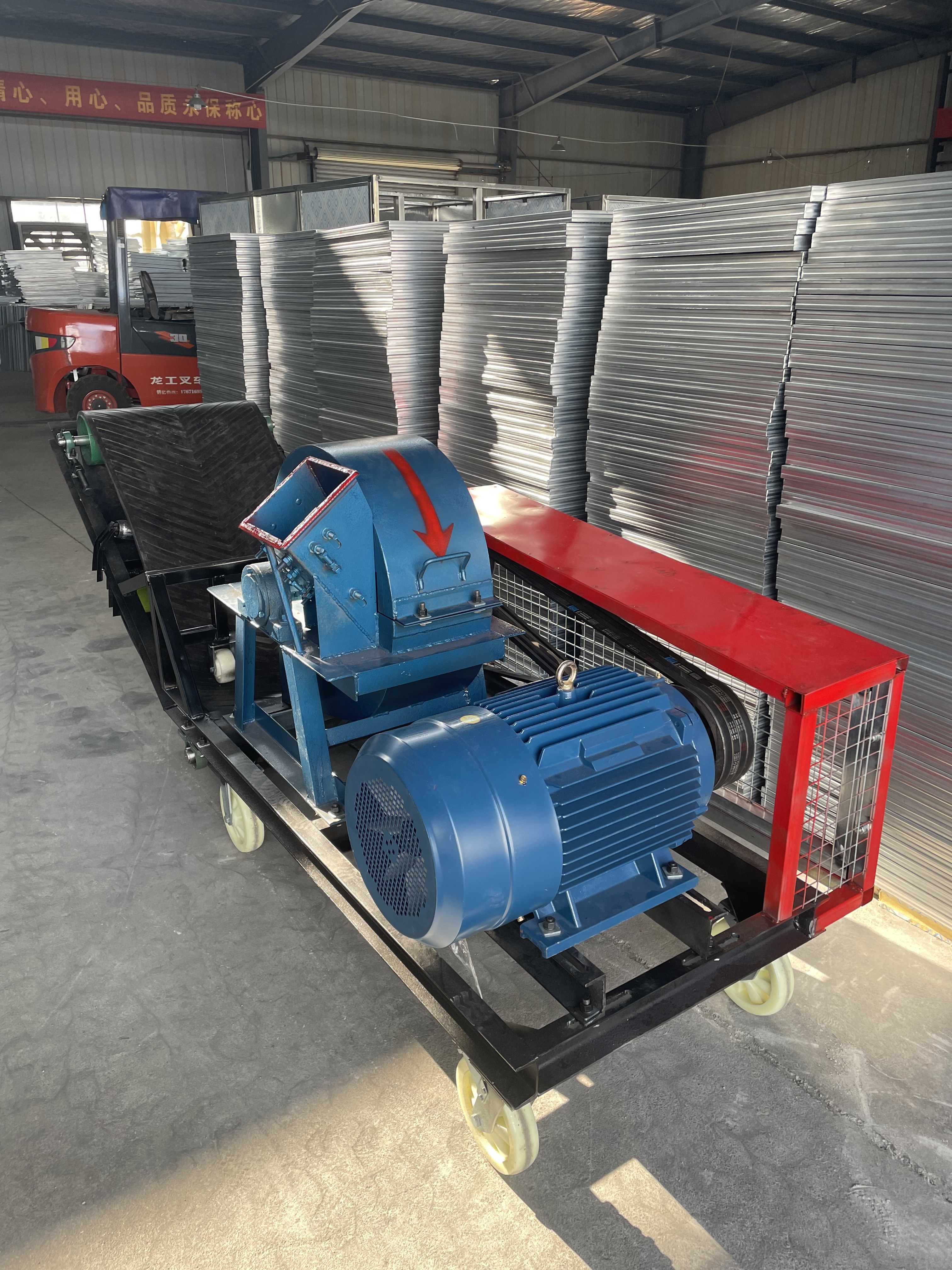  农林园林碎木机碎枝机 移动秸秆树枝粉碎机 粗细枝条破碎机