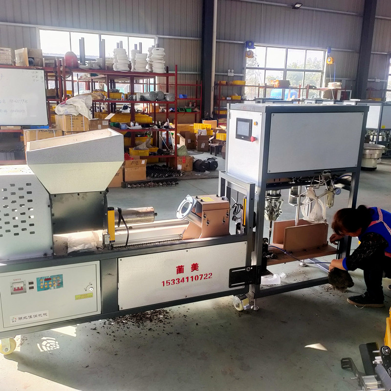 食用菌程控装袋机平菇菌种装窝一体机光幕抱筒装袋机自动窝口机